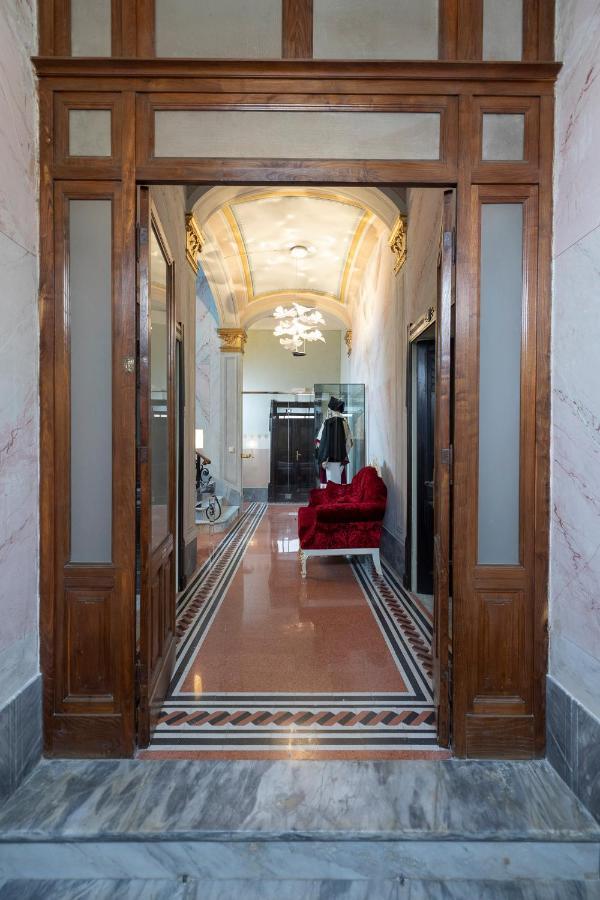Guest house Luxury Liberty House *